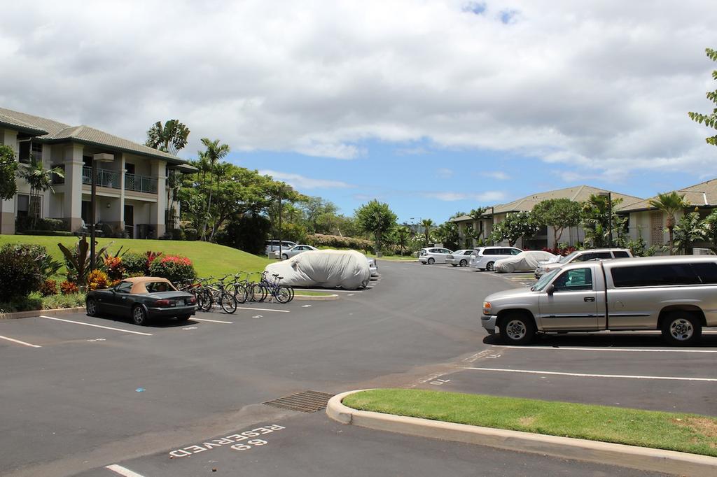 Nice separation is between the parking spaces and the buildings