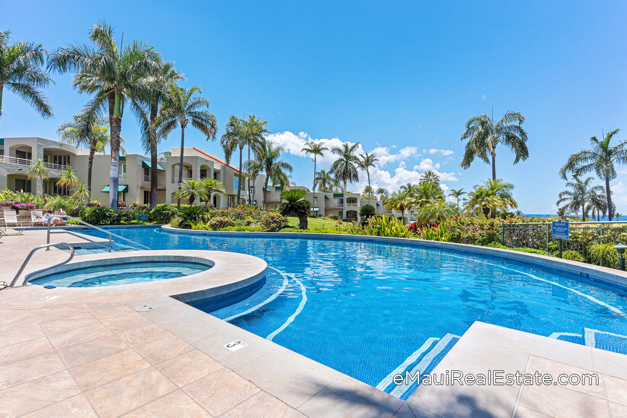 The pool at The Palms at Wailea