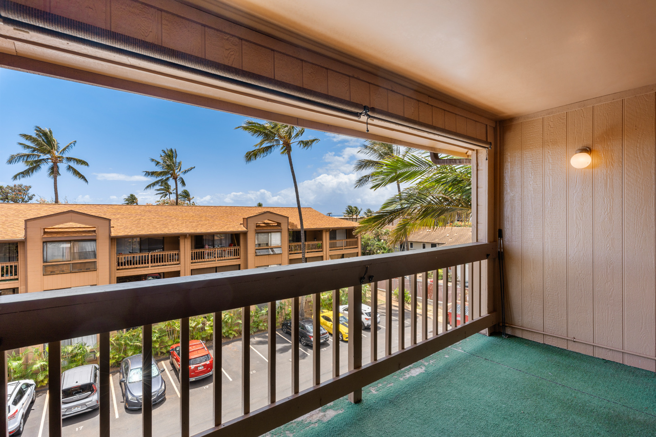 Covered Lanai: 